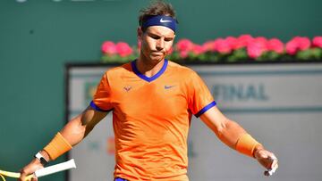 El tenista español Rafa Nadal reacciona durante la final del Masters 1.000 de Indian Wells ante Taylor Fritz.