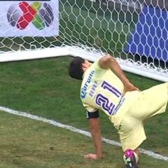 El festejo de Henry Martín que desató la furia de la afición de Chivas