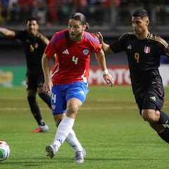“Espero que el próximo partido de Chile lo juguemos en el Claro Arena... Parece que la cancha sintética se nos dio bien”