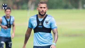 Duván Vergara durante el partido amistoso de Rayados