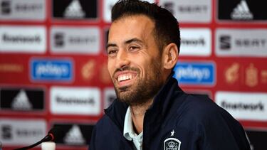 Busquets, más cerca de Iker que de Piqué