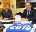 Zurutuza renueva con la Real Sociedad hasta 2019