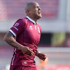 El impensado registro de 'Chupete' Suazo enfrentando a Colo Colo