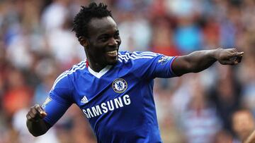 Recordamos al mediocampista seleccionado de Ghana que dejó una huella especial con el Chelsea y que además tuvo un fugaz paso por el Real Madrid.