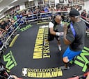 Mayweather se exhibe ante los medios en un entrenamiento
