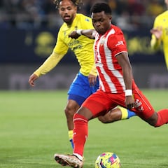 El Almería se frota las manos por Ramazani