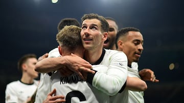 Soccer Football - Nations League - Quarter Final - First Leg - Italy v Germany - San Siro, Milan, Italy - March 20, 2025 Germany's Leon Goretzka celebrates scoring their second goal with teammates REUTERS/Daniele Mascolo