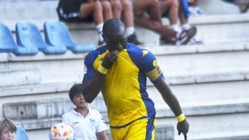 PARTIDO PRIMERA RFEF PONTEVEDRA ALCORCON 
GOL 0-1 BABIN CELEBRACION