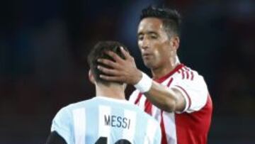 Lionel Messi se molest&oacute; por el empate 2-2 ante Parguay.