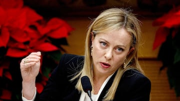 La primera ministra Meloni paga la cuenta de cuatro italianos que hicieron un ‘simpa’