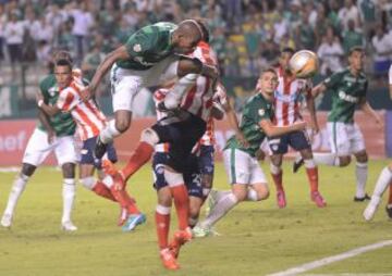 Deportivo Cali llegó al tercer lugar de la tabla de clasificación con 17 puntos. Junior quedó relegado en la decimotercera casilla con 10 unidades.