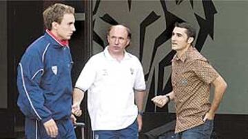 <b>TERMINÓ LA PRIMERA ETAPA. </b>Oskar, Sabino Padilla y Valverde, de regreso a Bilbao.