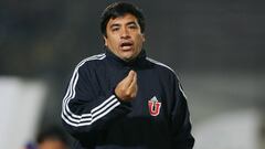 Ex DT de la U es protagonista de dura polémica en Argentina