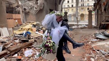 Boda en plena guerra