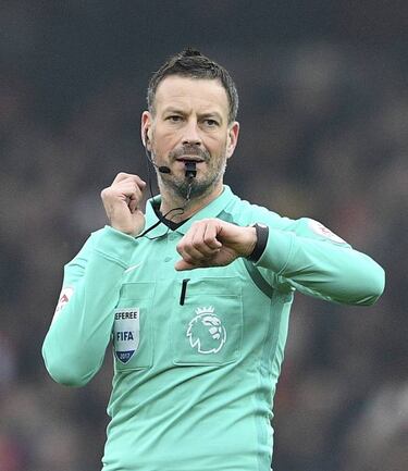 Referee Clattenburg swaps Premier League for Saudi Arabia