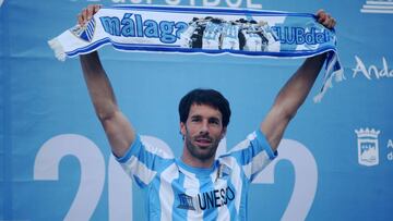 Van Nistelrooy en su presentaci&oacute;n con el M&aacute;laga. 