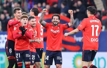 Su ejecución de una falta directa fue magistral. A pesar de su veteranía todavía le queda mucha calidad en las botas y cuando tiene oportunidad, lo demuestra. 
