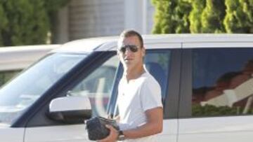 El Valencia hace oficial la venta de Soldado al Tottenham