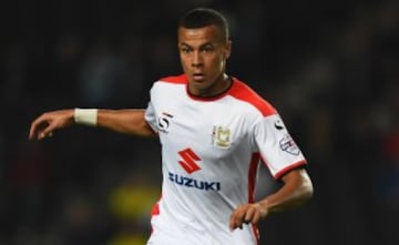 8. Bamidele Alli (Inglaterra). Es volante y defiende con éxito la camiseta del Tottenham. 