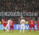 UEFA expedienta al Bayer por la pancarta contra el Frente