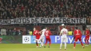 UEFA expedienta al Bayer por la pancarta contra el Frente