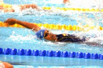 Su primera medalla en la competición fue un oro en los 50 libres. Después sumaría un oro en 50 mariposa, una plata en 4x50 femenino y tres bronces en 50 espalda, 100 braza y 50 libres. 