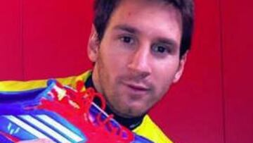 Messi cambia de botas para jugar contra el Madrid
