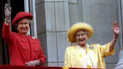 FILE PHOTO: The Queen Mother (R) accompanied by Queen Elizabeth II wave to crowds from the balcony of Buckingham Palace, as war-time aircraft flew over as part of the 50th anniversary of VE Day commemorations, in London, Britain, May 8, 1995.  REUTERS/Dylan Martinez/File Photo