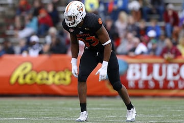 Con el pick global número 12, los Buffalo Bills intercambian pick y los Indianapolis Colts eligen a... Marcus Davenport, liniero ofensivo de UTSA.