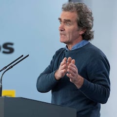 Fernando Simón: "Echo de menos coger una mochila y escaparme a escalar una pared"