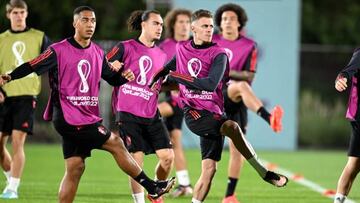 DOHA, QATAR - NOVEMBER 22 :  Tielemans Youri midfielder of Belgium, Hazard Thorgan midfielder of Belgium pictured during a training session of the Belgian National Football team ahead of the FIFA World Cup Qatar 2022 Groupe F match between Belgium and Canada on November 22, 2022 in Doha, Qatar, 22/11/2022 ( Photo by Vincent Kalut / Photo News via Getty Images)