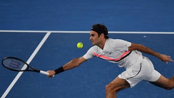 Federer se mete en la tercera ronda tranquilo y sin desgaste