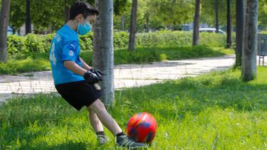 Elogio del balón en las calles