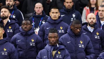 (L-R) France's forward #09 Olivier Giroud, France's midfielder #19 Youssouf Fofana, France's midfielder #06 Eduardo Camavinga, France's forward #12 Randal Kolo Muani and France's goalkeeper #23 Alphonse Areola