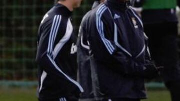 Kaká bromea con Cristiano en el entrenamiento