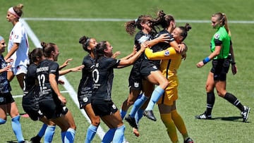 La NWSL fue la primera liga profesional que reanud&oacute; actividades en USA, pero ahora las jugadores se quejan por la cancha en Utah.