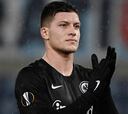 El Real Madrid presenta la primera oferta por Jovic: 45 M€