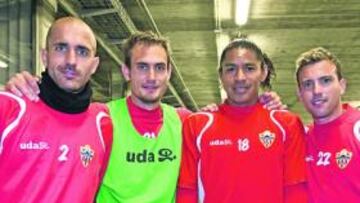 <b>GARANTÍAS. </b>Bruno, Carlos García, Acasiete y Mané posan para AS.