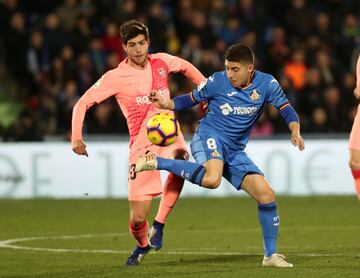 Sergi Roberto y  Francisco Portillo.