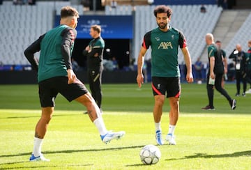 Liverpool entrenó este viernes en el Stade de France en la previa de la final que se jugará el sábado a partir de las 2 de la tarde. Luis Díaz fue protagonista con su alegría.