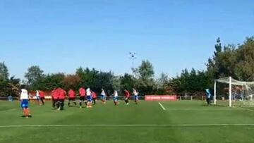 La volea con que Pinares marcó su primer gol en U. Católica