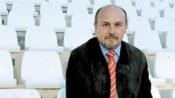 <b>CANDIDATO.</b> "Hay que levantarse y mirar al futuro, pero sabiendo que hemos cometido errores""Yo no tengo ningún inconveniente en sentarme en el palco con el presidente del Levante"