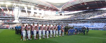 En 2014 y 2016 el equipo de Simeone consiguió llegar a dos finales de Champions League, ambas contra el Real Madrid. La primera, el 24 de mayo de 2014 en Lisboa. El Atlético perdió 4-1 en la prórroga. La segunda, jugada el 28 de mayo en Milán, perdió por penaltis.