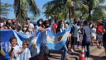 Los hinchas argentinos calientan motores en la previa de la gran final