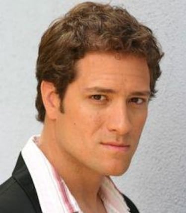 La voz inglesa de Niko Belic se queja de los bajos salarios