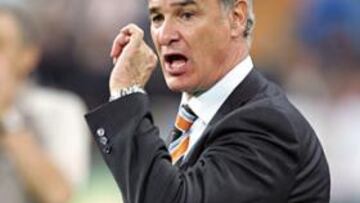 <B>FALTA DE MEMORIA. </B>"Cuando llegué aquí hace cinco años levanté al Valencia", apunta el romano.