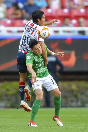 Con las Chivas debutó en el encuentro frente a Cruz Azul.