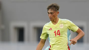 10/09/24 PARTIDO EUROCOPA SUB21 SUB 21
FASE DE CLASIFICACION GRUPO B JORNADA 14
HUNGRIA - SELECCION ESPAÑOLA ESPAÑA
DEAN HUIJSEN