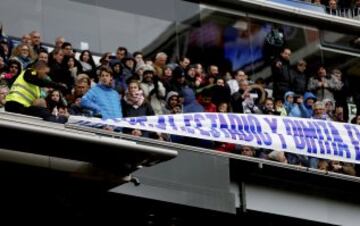 Así quitaron la pancarta contra Florentino Pérez en el Bernabéu