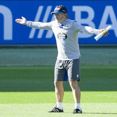 Anquela renuncia a la presión alta para poner el candado